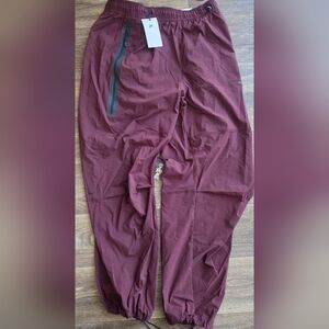 Nike Tech Woven Oversizes Stacked Pants Mens Size Large